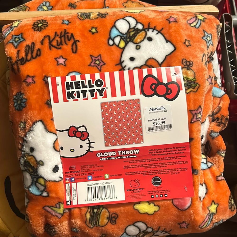 Hello kitty candy blanket